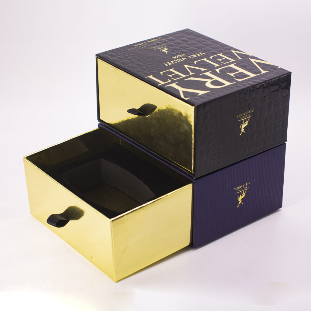 Custom luxury gold and sliver paperboard packaging box supplier