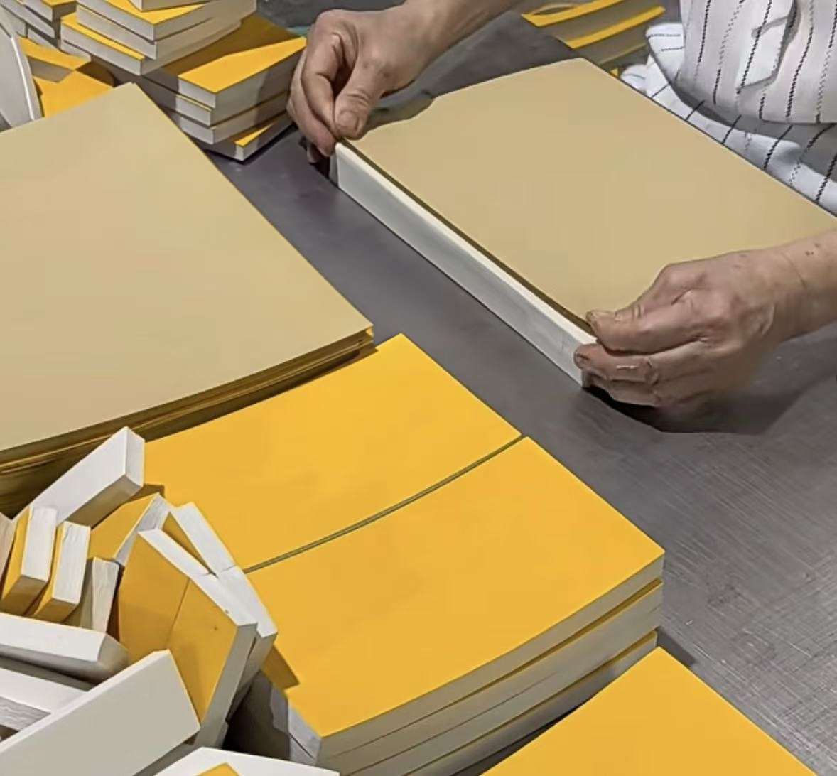 Custom gift box and luxury packaging manufacturing