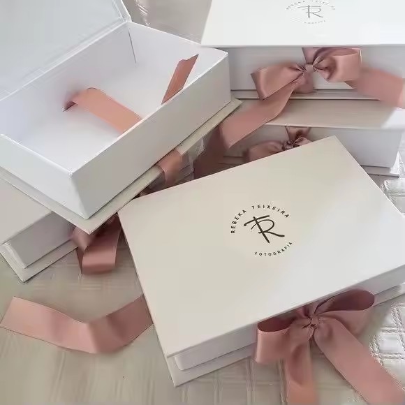 Custom Packaging box with ribbon closures