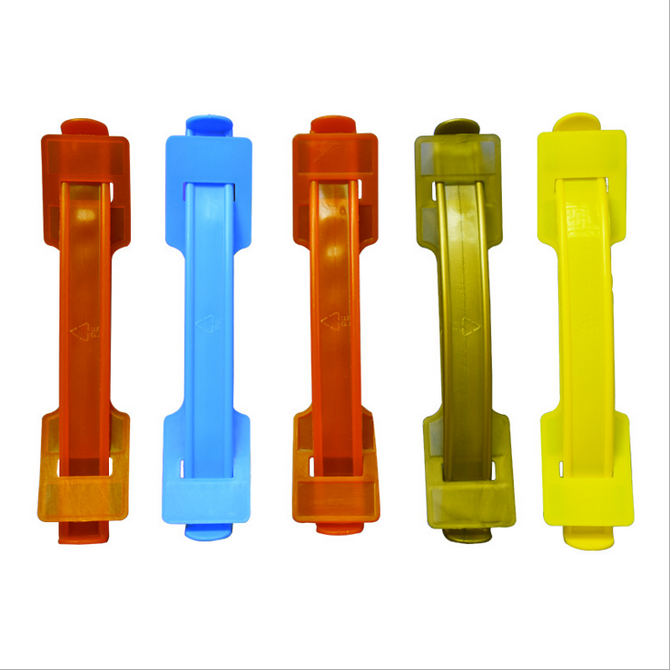 Plastic Handles for Retail Packaging box