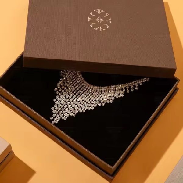 Luxury Jewelry Box for a Tassel Diamond Necklace
