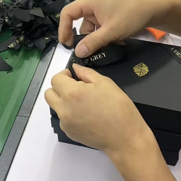 Custom Packaging Boxes with Ribbon Bow